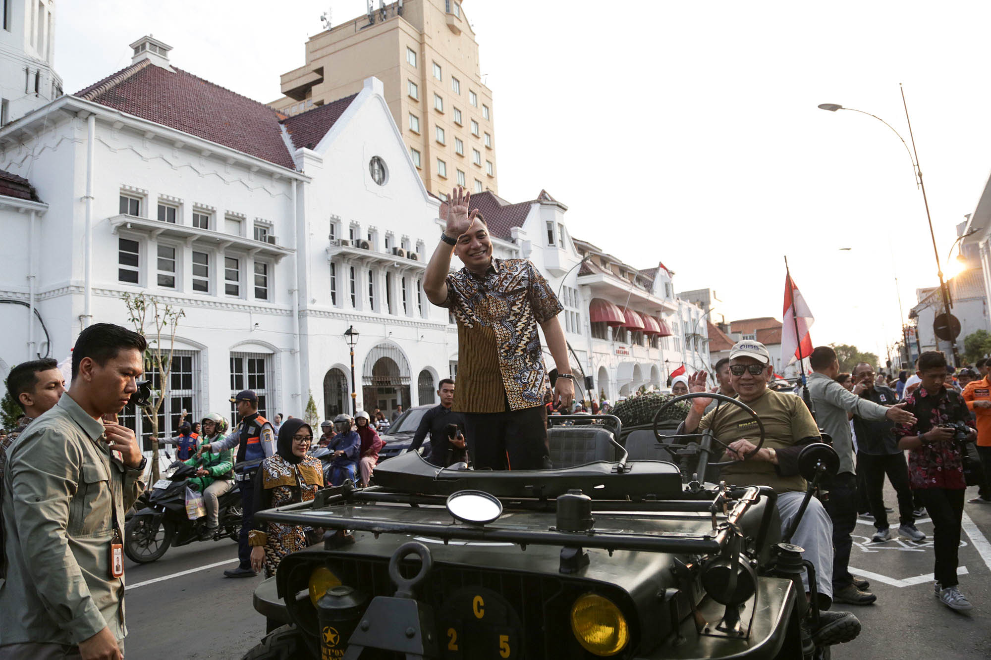 Wali Kota Surabaya Eri Cahyadi melakukan soft launching Kota Lama