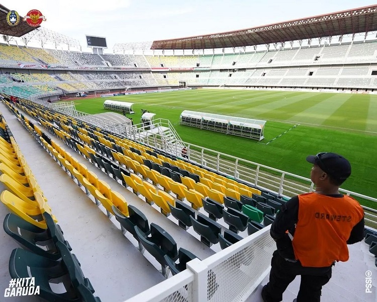 Stadion GBT Surabaya