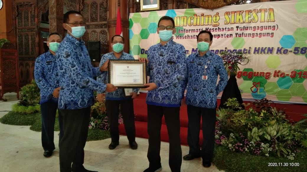 Pemerintah Kabupaten Tulungagung melalui Dinas Kesehatan meluncurkan program SIKESTA untuk mempermudah pelayanan masyarakat. (Foto: noyo) 