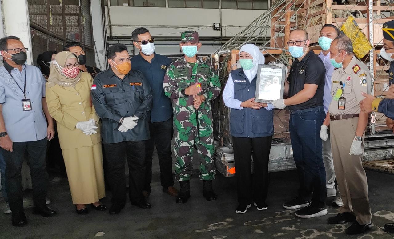 Gubernur Jawa Timur Khofifah Indar Parawansa saat melepas ekspor 2.650 domba dengan tujuan Brunei Darussalam