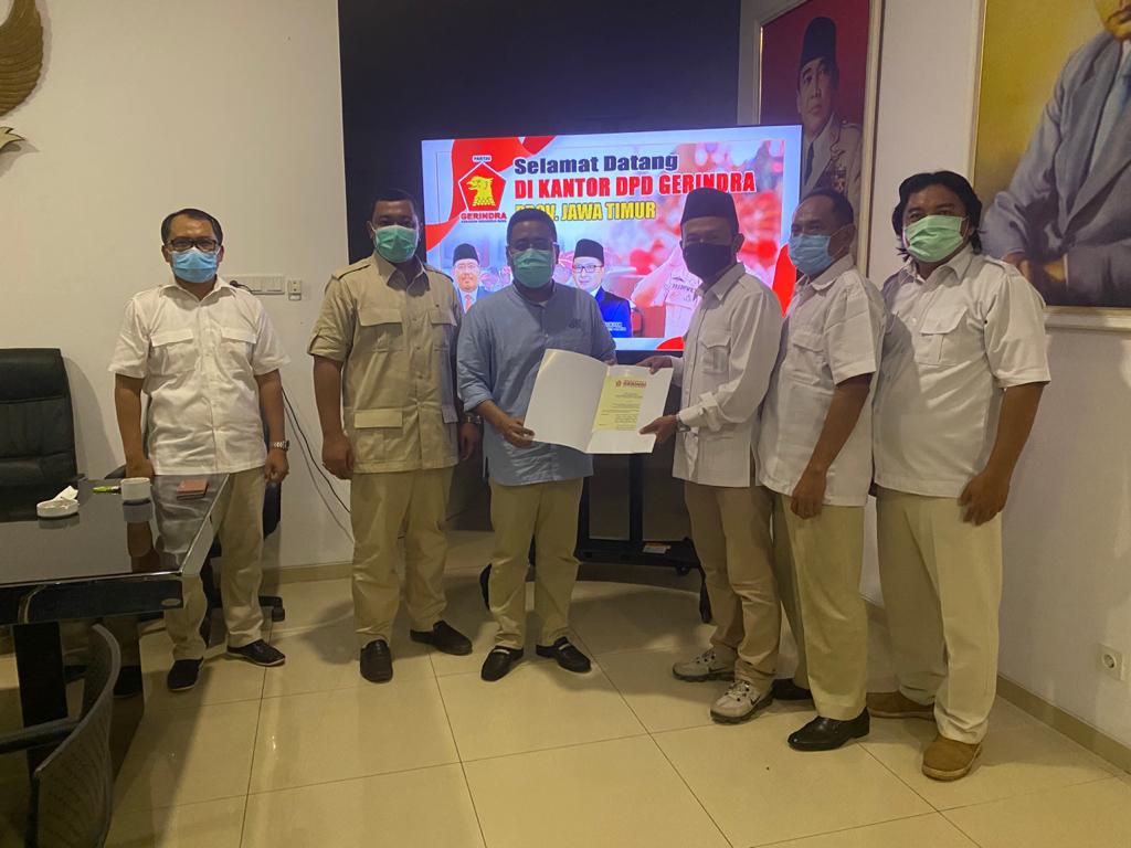  DPD Gerindra Jatim menyerahkan SK kepengurusan DPC Gerindra Bojonegoro, Senin (18/1/2021).