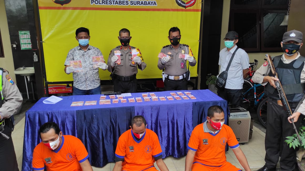 Para pelaku pengedar Upal beserta barang buktinya diamankan