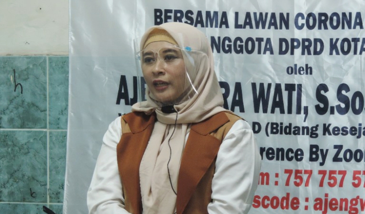 Wakil Ketua Komisi D DPRD Kota Surabaya, Ajeng Wira Wati