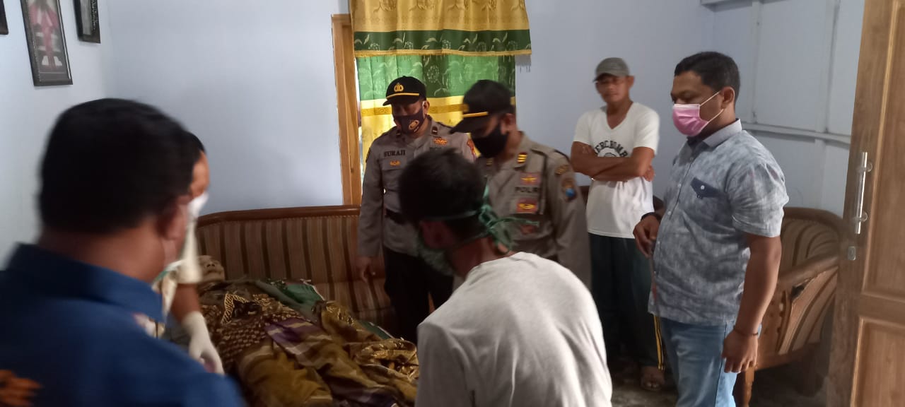 Jenazah korban saat di rumah duka