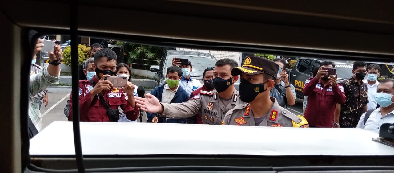 Polisi melakukan pengamanan di wilayah Tulungagung, pasca terjadi bom bunuh diri di Makassar, Sulsel.