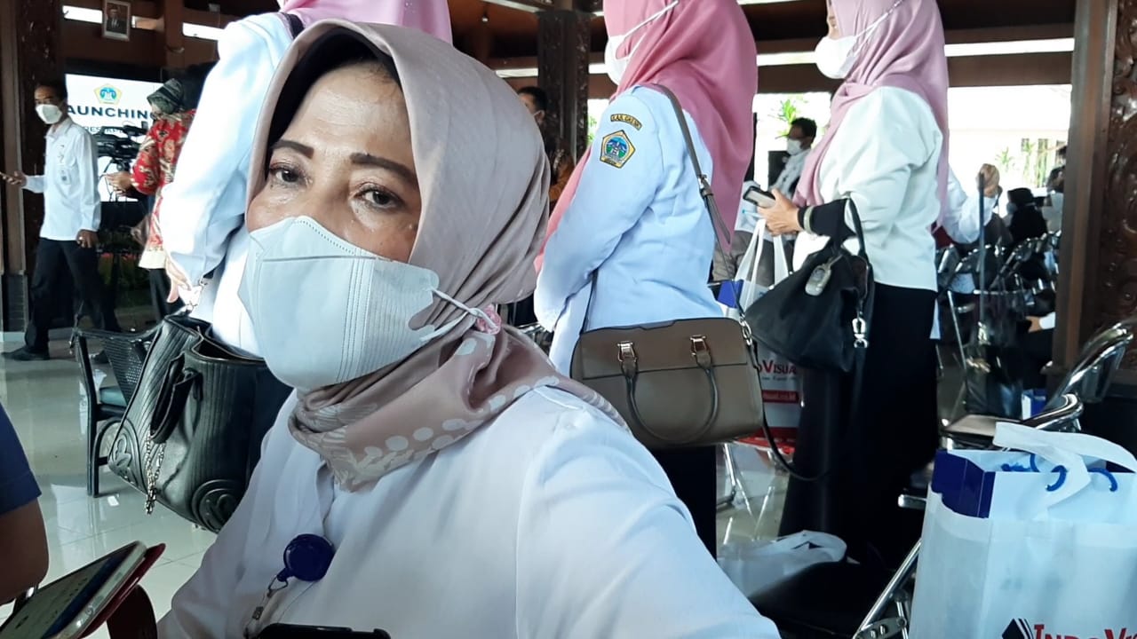Dirut PDAM Giri Tirta Gresik, Siti Aminatus Zariyah pada acara launching di Pendopo Bupati, Rabu (31/3/2021).