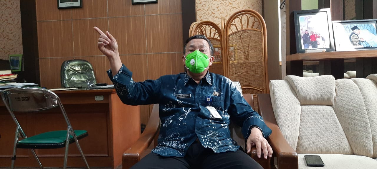 Kepala Dinas Koperasi Usaha Mikro Industri dan Perdagangan (Diskoperindag) Kabupaten Gresik Agus Budiono.