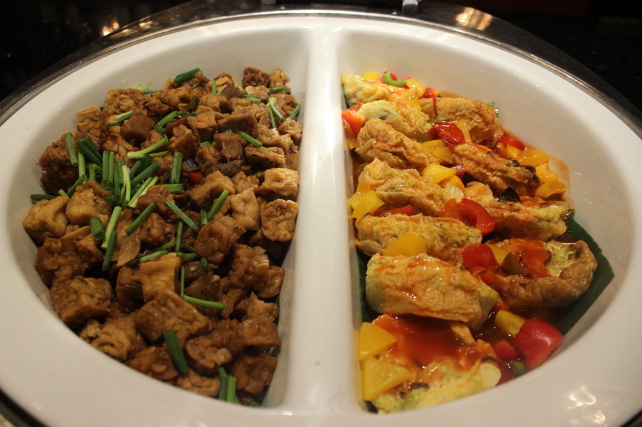 Salah satu menu buffet all you can eat di Hotel Wyndham Surabaya