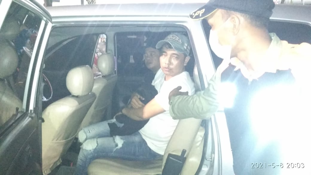 Pelaku Jambret saat diamankan petugas