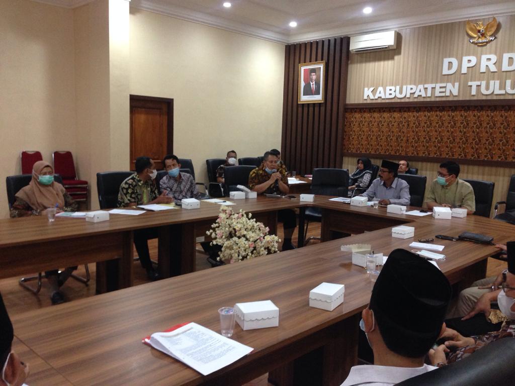 AGPAII saat hearing dengan komisi A DPRD Tulungagung