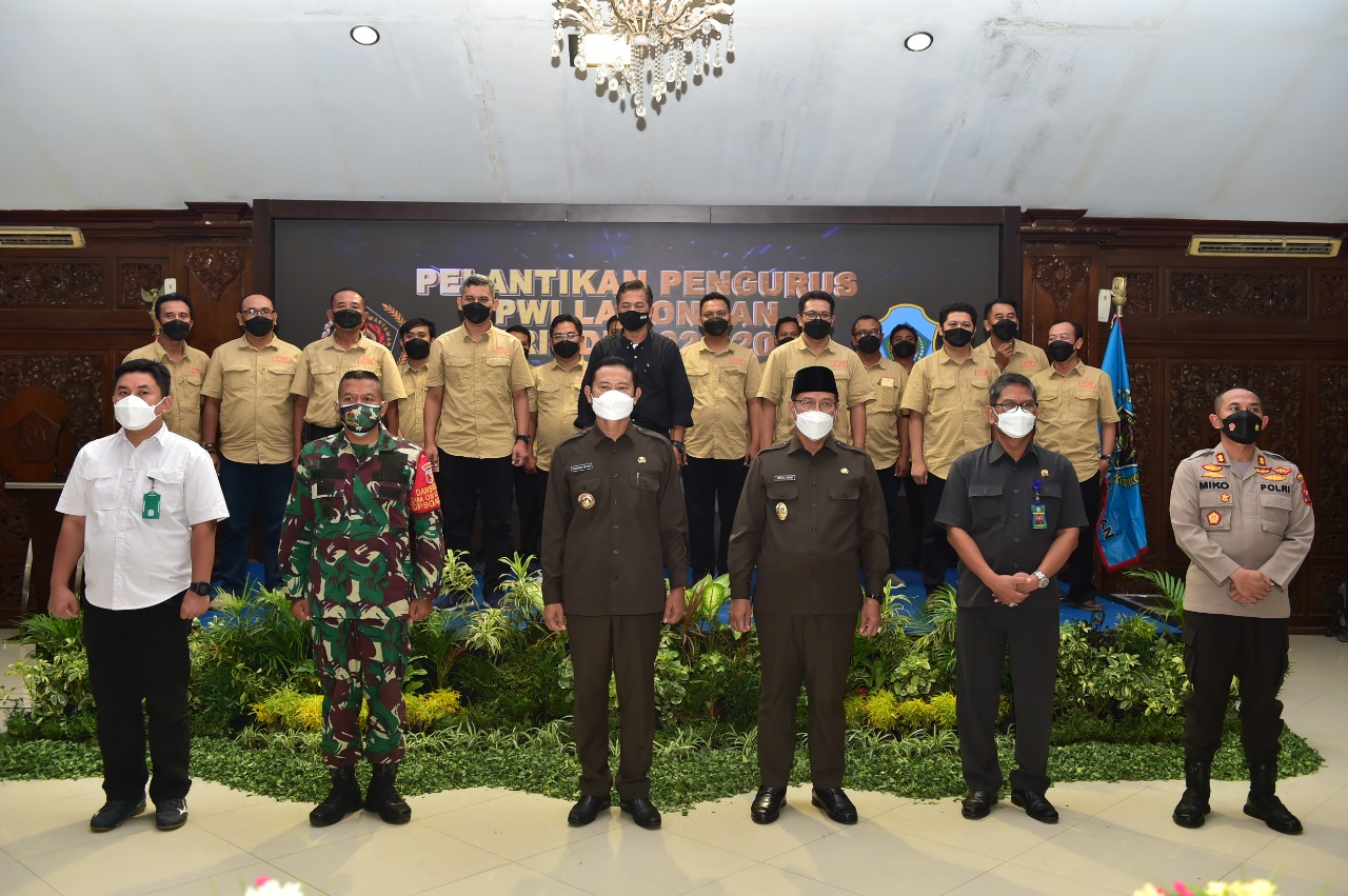 Jajaran Forkopimda Kabupaten Lamongan bersama pengurus PWI Kabupaten Lamongan Periode 2021-2024 