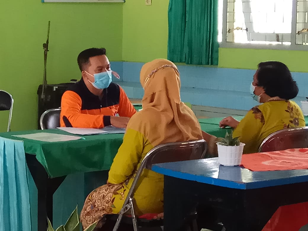 Proses assesment persiapan PTM di Kabupaten Tulungagung oleh tim Satgas Penanganan Covid-19 Kabupaten.
