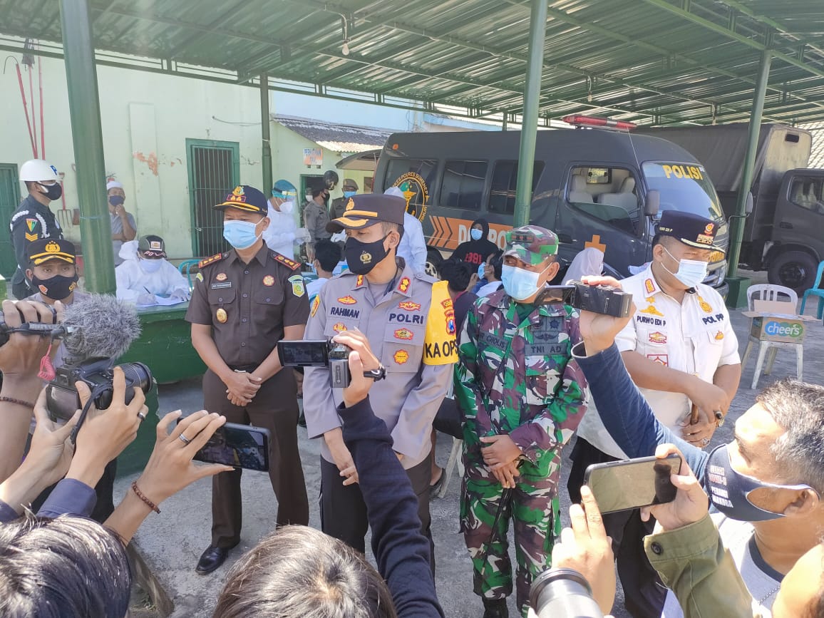 Kapolres saat memberikan keterangan ke awak media