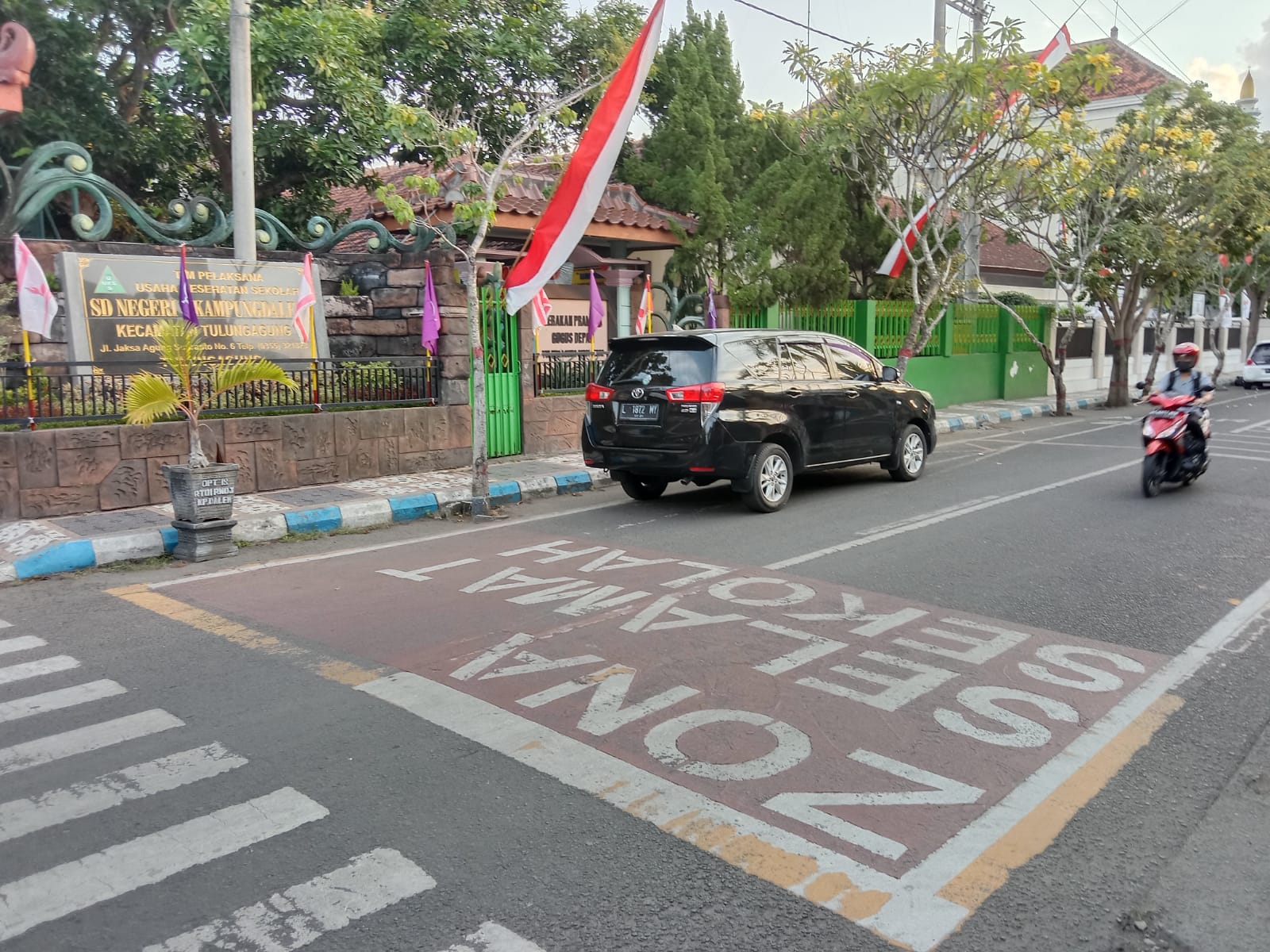 Salah satu sekolah di Tulungagung yang difungsikan sebagai tempat isoter.