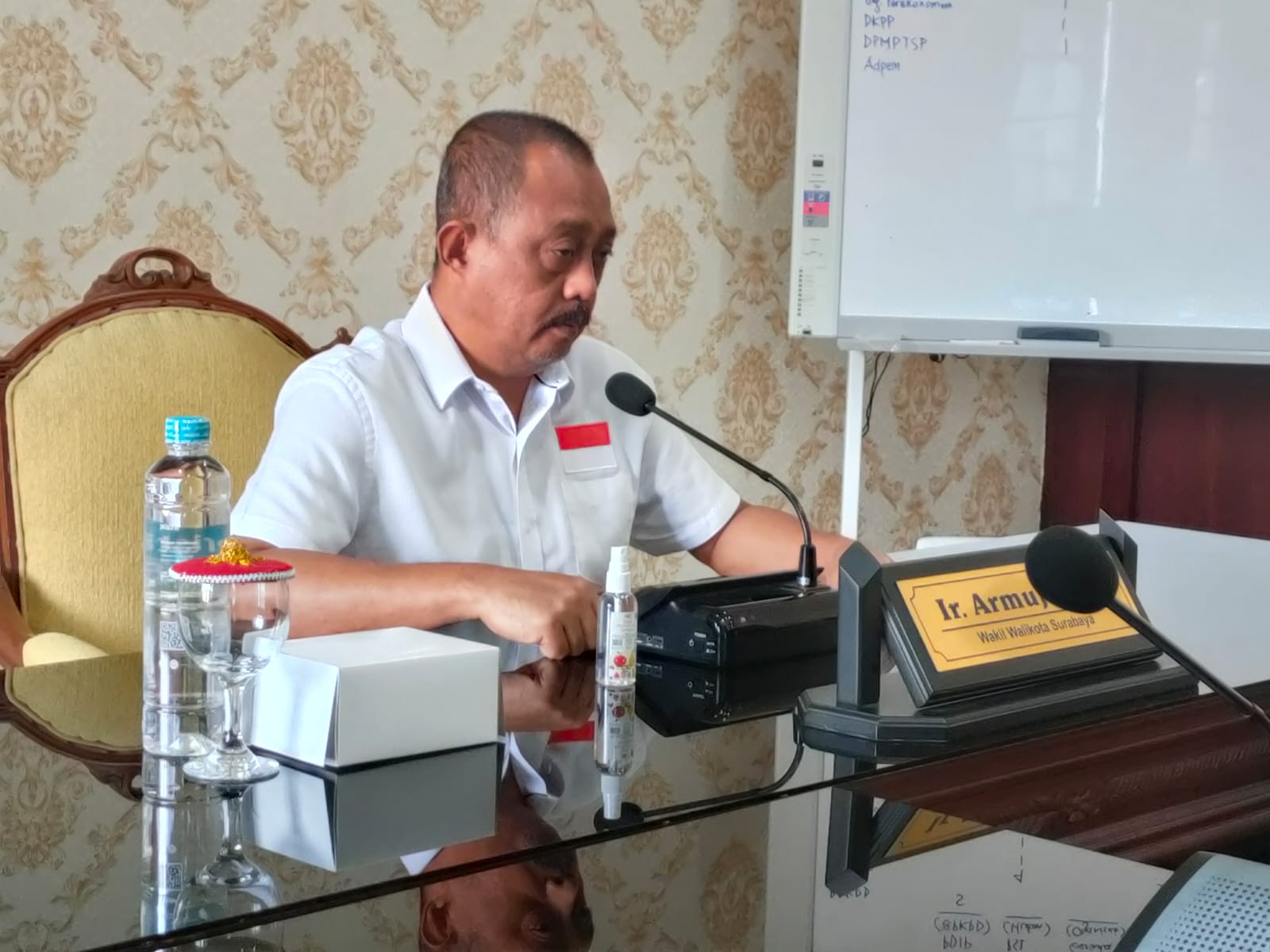 Wawali Surabaya Armuji.