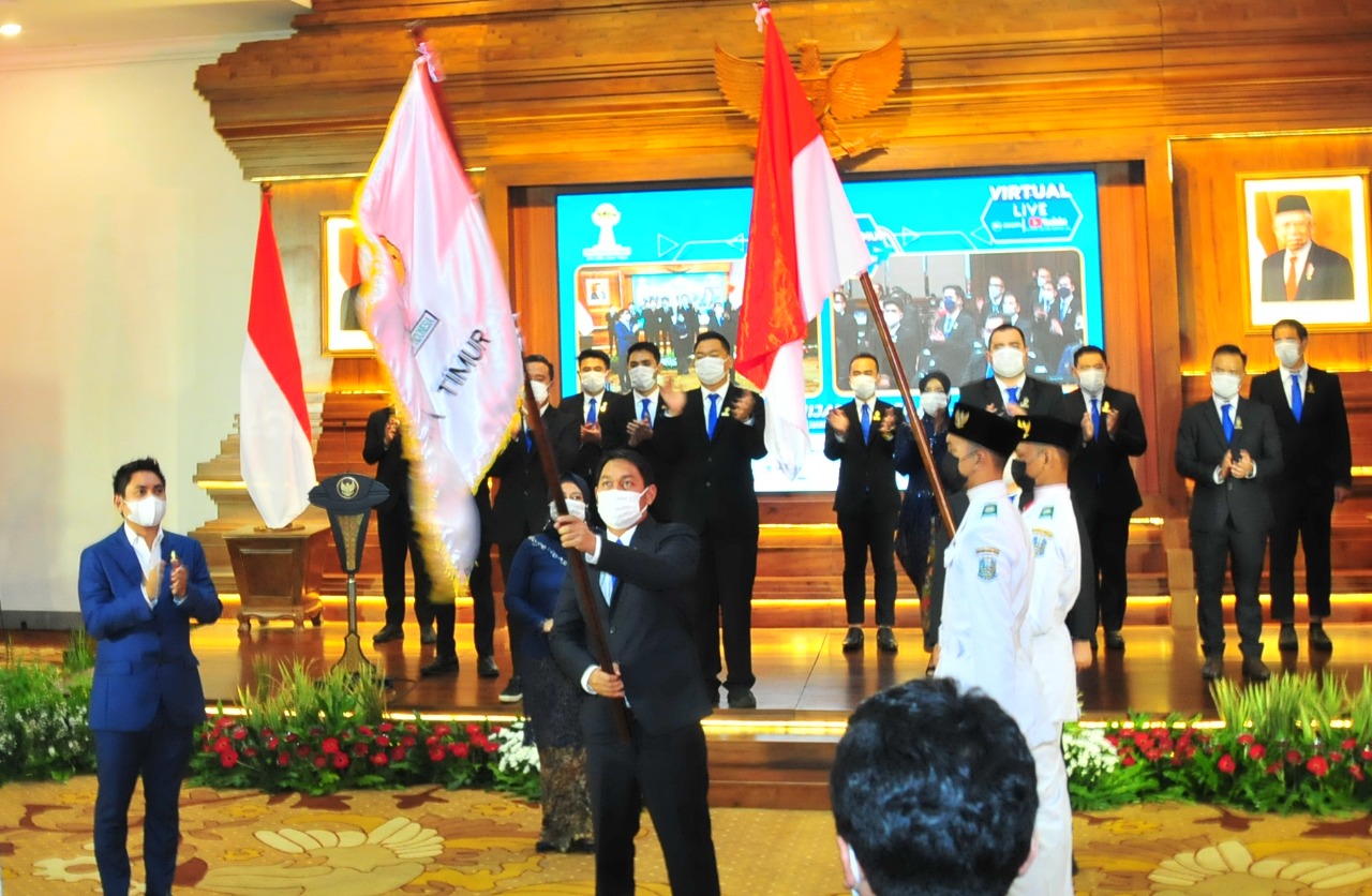 Suasana pelantikan BPD Himpunan Pengusaha Muda Indonesia (HIPMI) Jawa Timur.