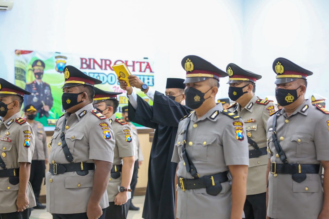 Suasana pelantikan enam perwira baru di Polres Jombang.