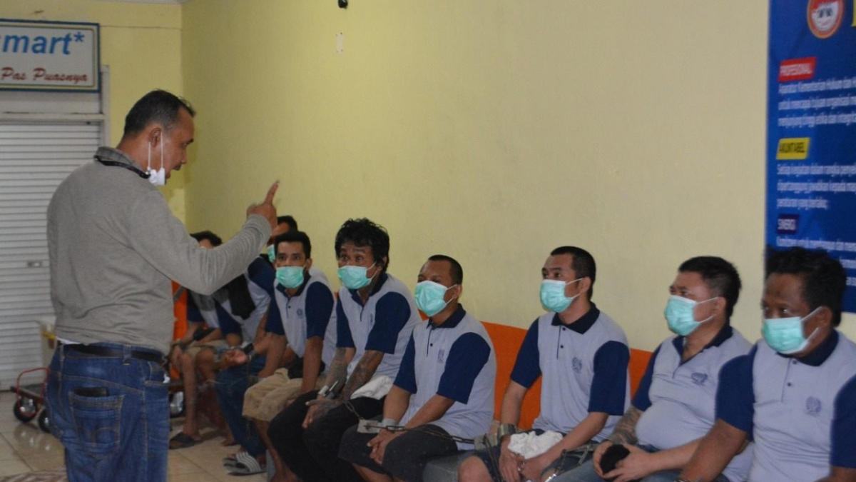 Puluhan WBP yang dipindahkan ke Nusa Kambangan.