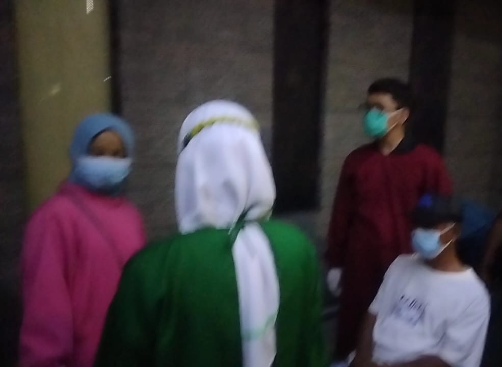 Suasana razia.