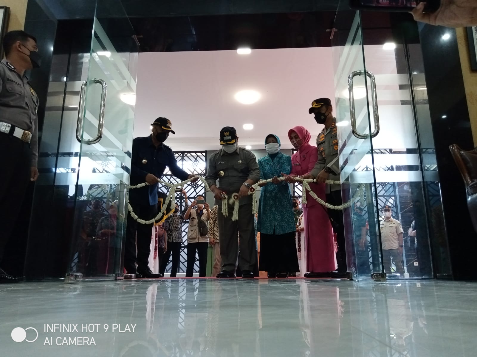 Peresmian gedung baru Polres Tulungagung oleh Bupati Tulungagung, Maryoto Birowo, Kamis (20/1/22).