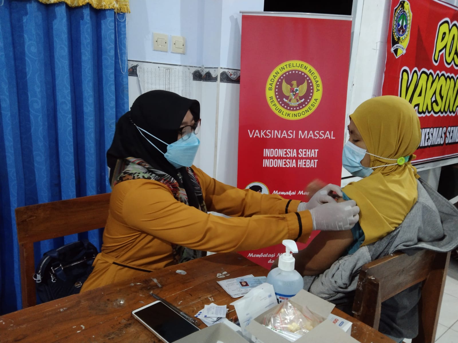 Pelaksanaan vaksinasi di Ponpes Al Istighotsah dengan menggandeng BIN.