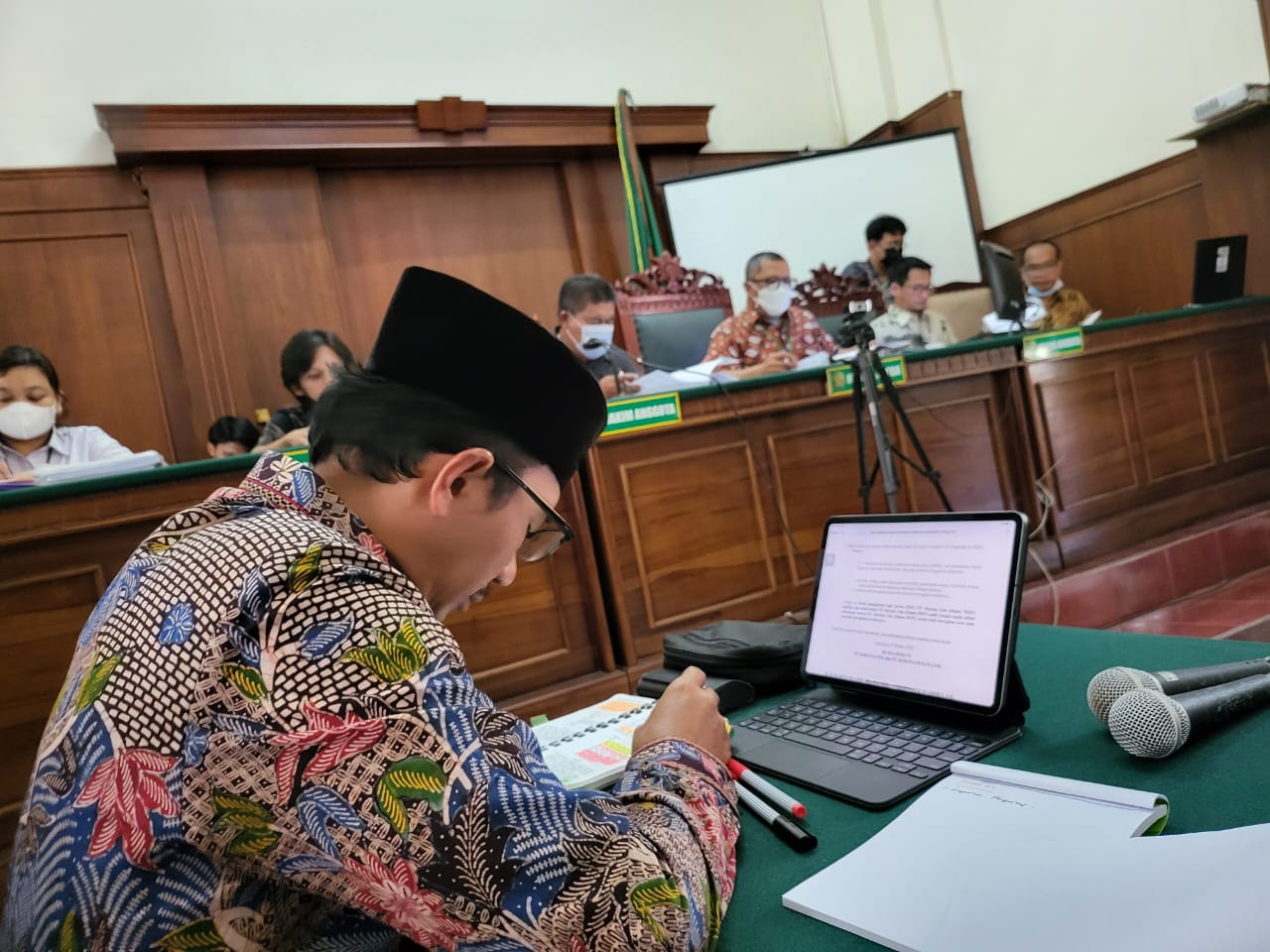 Suasana sidang di Pengadilan Negeri Surabaya
