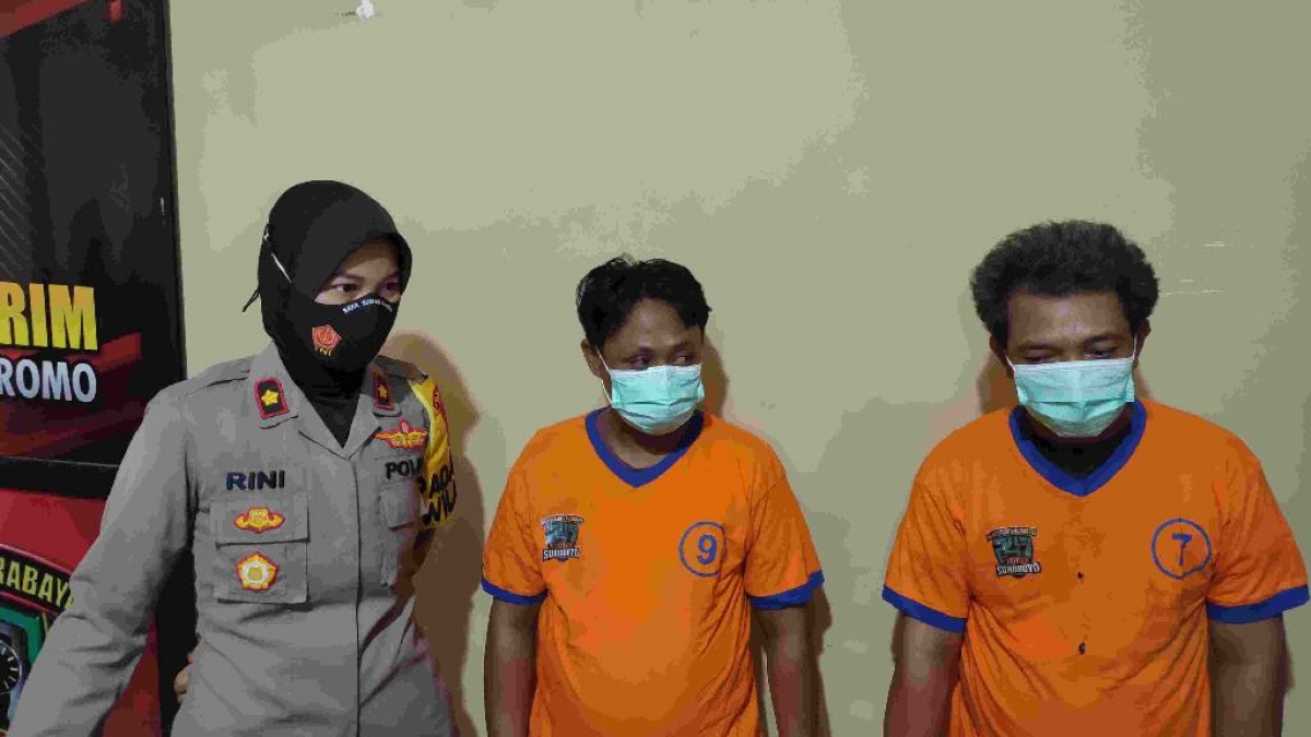 Dua copet bemo yang diamankan Polsek Wonokromo.