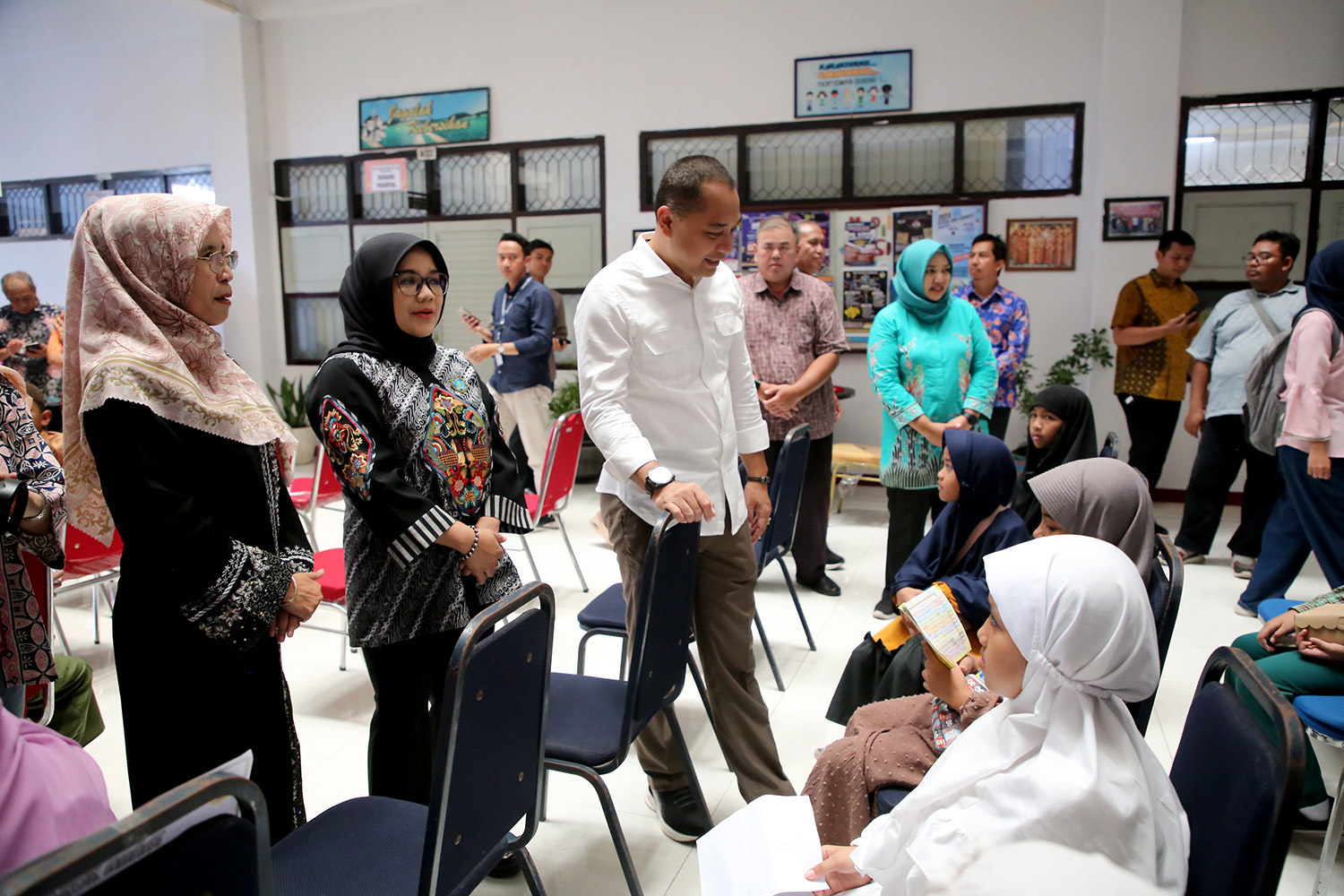 Wali Kota Surabaya Eri Cahyadi bersama Ketua Bunda PAUD Kota Surabaya, Rini Indriyani 