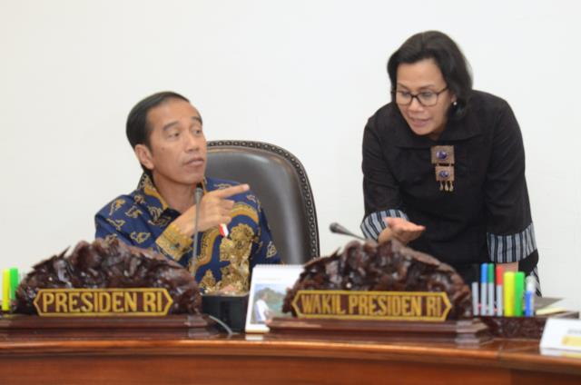 KOMPAK: Presiden RI Joko Widodo dan Menteri Keuangan Sri Mulyani dalam sebuah kesempatan. | SETKAB.GO.ID