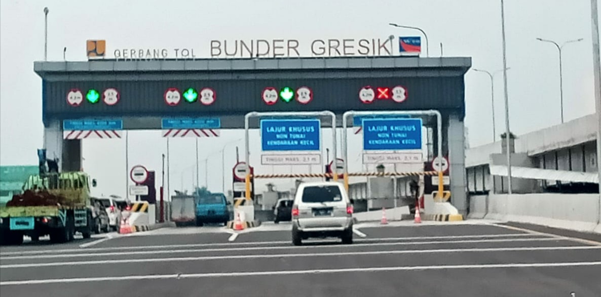 Jalan Tol Krian-Legundi-Bunder-Manyar di GT Bunder