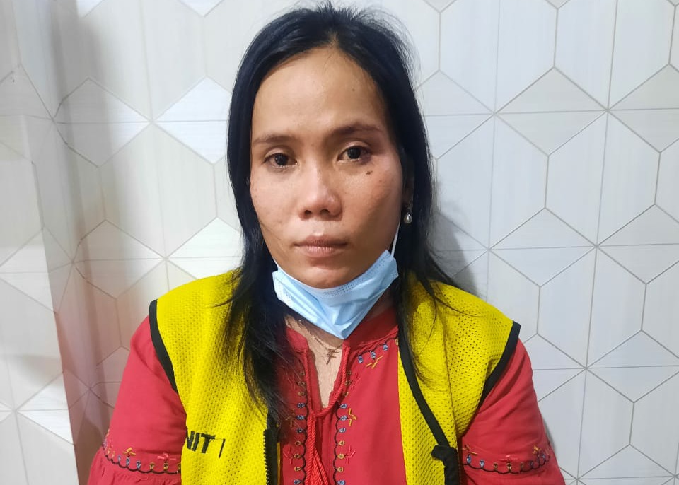 Tersangka Irma yang gagal berpesta sabu karena diketahui polisi