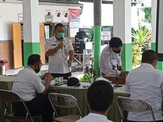 Suasana Sosialisasi Penggunaan Anggaran Tahun 2021 antara Camat danKades se-Kecamatan Mojowarno, Jombang di Dinas Pemberdayaan Masyarakat Desa (DPMD), Rabu (20/01/2021).