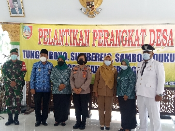 Suasana pelantikan perangkat desa di pendopo Kecamatan Jombang, Rabu (17/3/2021).