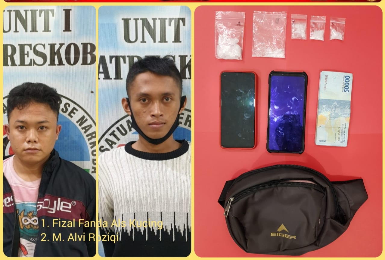Tersangka dan barang bukti narkoba yang diamankan Polres Jombang.