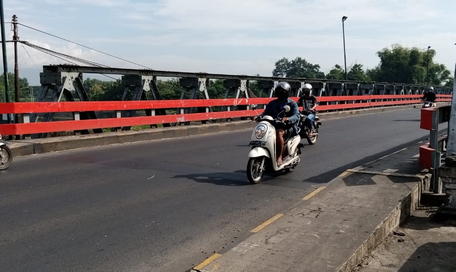 Jembatan Ngujang, Tulungagung