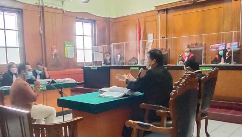 Saksi memberikan keterangan dalam perkara penipuan yang melibatkan Christian Halim sebagai terdakwa
