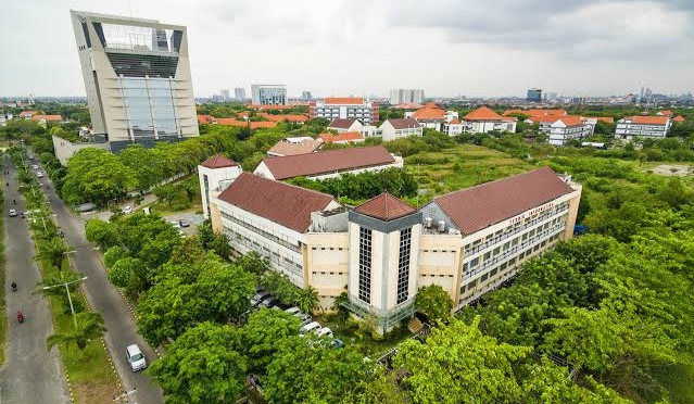 Kampus ITS Surabaya