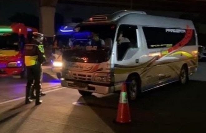 Travel gelap ditilang karena angkut pemudik (Foto IST)