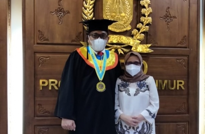 Sekretaris DPRD Jatim, Andik Fajar Tjahjono saat ditemui usai ujian disertasi secara daring di DPRD Jatim. 