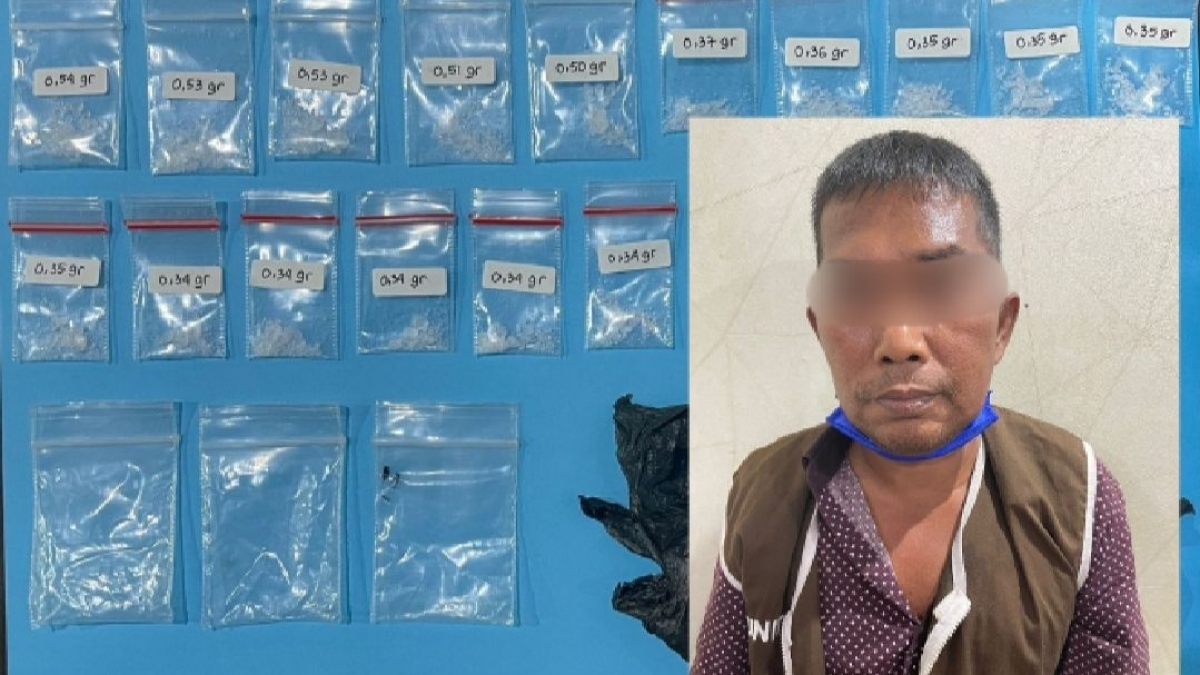 Pelaku dan barang bukti yang diamankan.