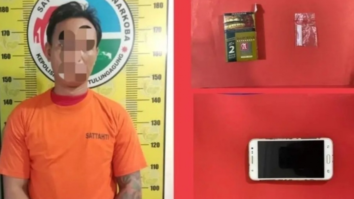 Pelaku dan barang bukti yang diamankan petugas.