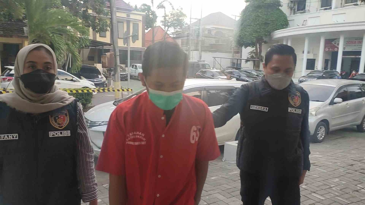 Pelaku percobaan pemerkosaan yang diamankan Polisi.