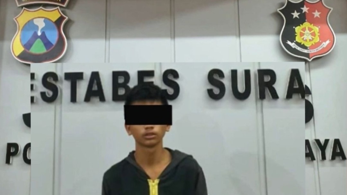 Pelaku yang diamankan Unit Jatanras Polrestabes Surabaya.