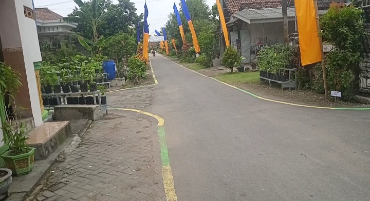 Lingkungan bersih sehat dan rapi di Desa Jombok Ngoro Jombang.