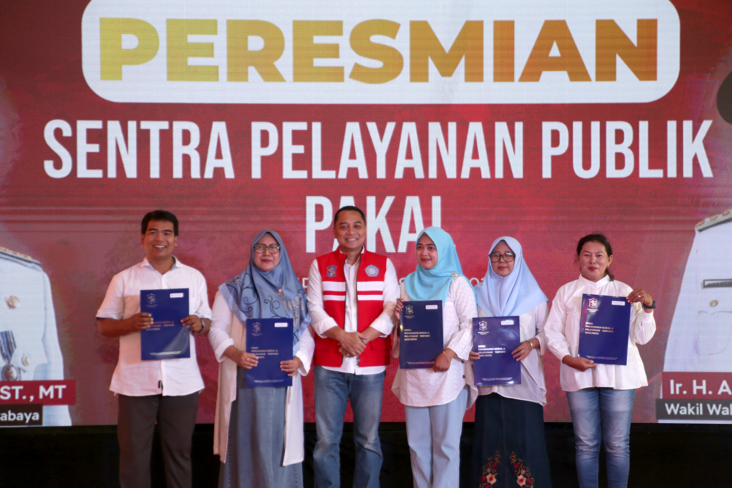 Wali Kota Surabaya Eri Cahyadi kembali meresmikan Sentra Pelayanan Publik di Pakal
