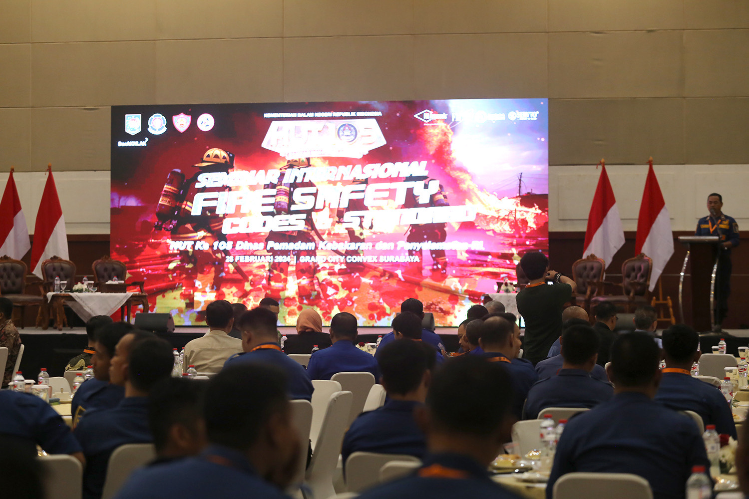 Seminar International Fire Safety Codes & Standard, di Ballroom Lantai 4 Grand City Convex, Surabaya, Rabu (28/2/2024)