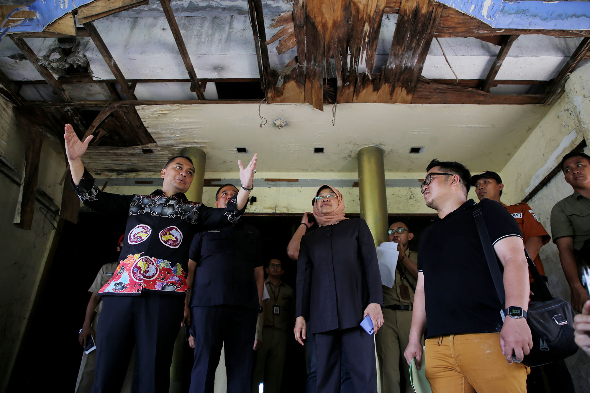 Wali Kota Surabaya Eri Cahyadi meninjau lokasi eks THR-TRS