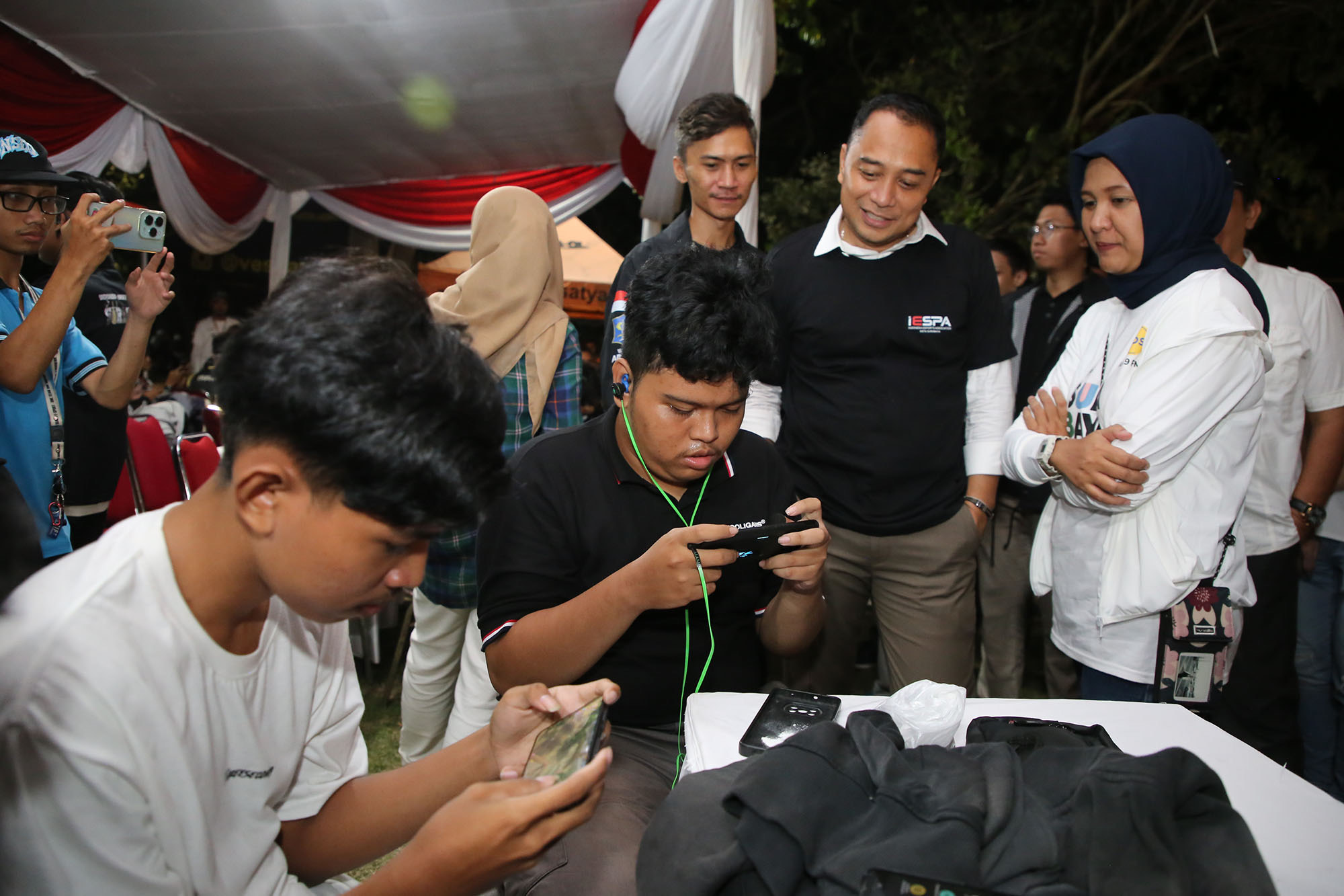 Turnamen E-Sport memperebutkan Piala Walikota di Plaza Internatio - Kota Lama Surabaya