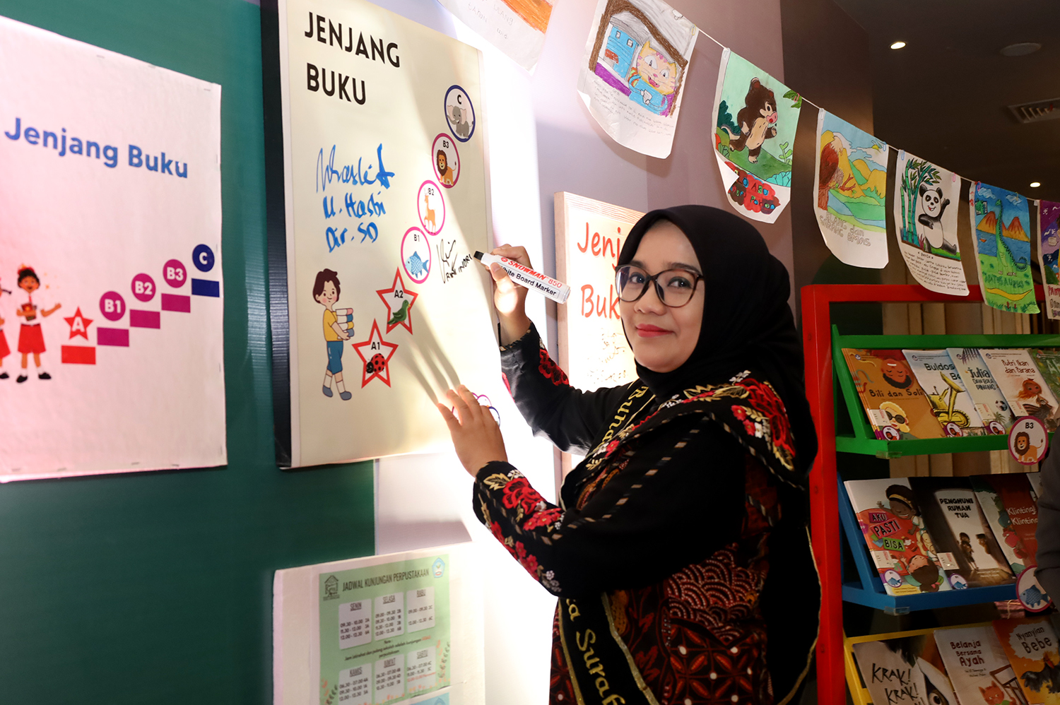 Bunda Paud Kota Surabaya, Rini Indriyani 