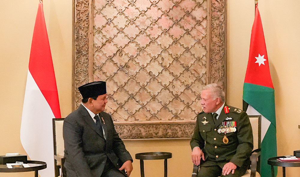Mewakili Presiden RI, Joko Widodo, Menteri Pertahanan (Menhan) RI melakukan pertemuan dengan Raja Yordania, Abdullah II bin Al-Hussein di Amman, Yordania, Senin, (10/6/2024). Foto. Humas Kemhan.